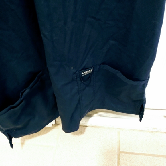 Ladies size large navy Cherokee Revolution scrub top - Picture 5 of 6